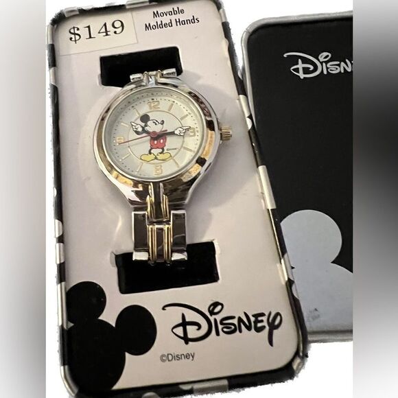 NEW Disney Mickey Mouse watch, plastic ties never cut, presentation box! - Picture 4 of 8